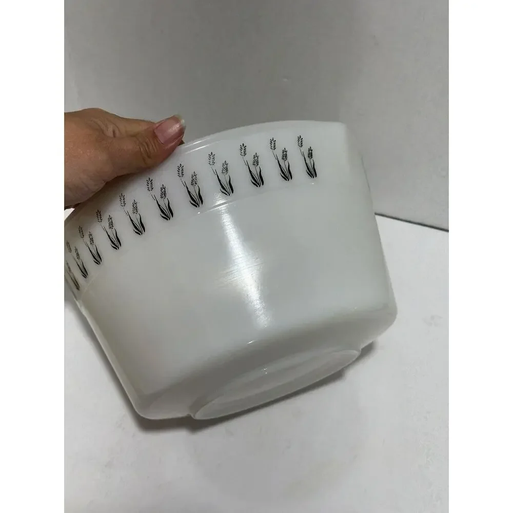 Milk Glass White Mixing Bowl Pour Black Wheat Design Fit Hamilton Beach VTG Rare